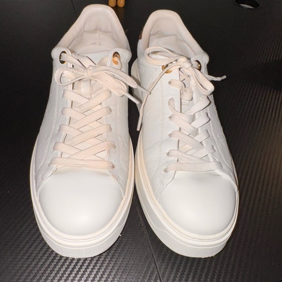 Louis Vuitton White Men's Shoes (time out sneaker) - Picture 2 of 5